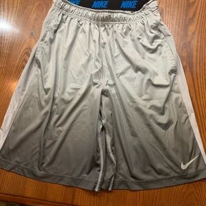 Nike Dri Fit Drawstring Shorts Medium